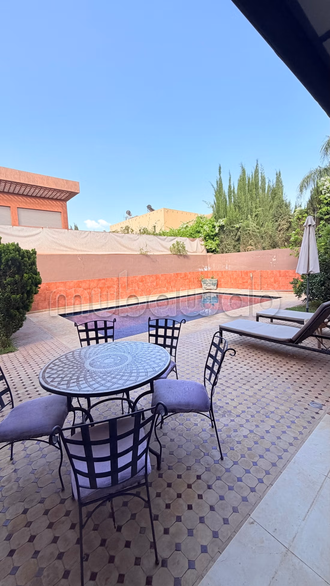 Villa contemporaine avec piscine privée