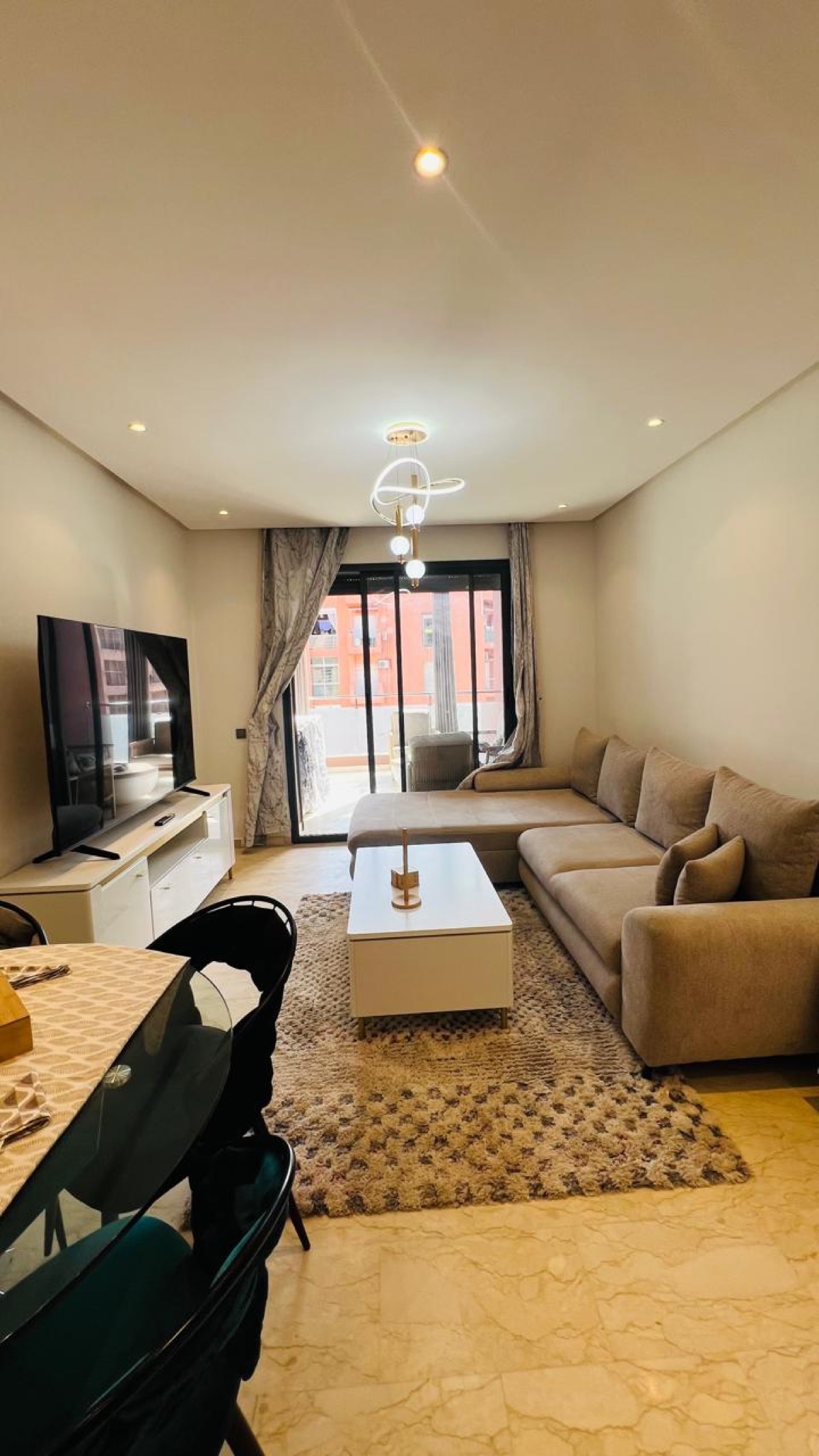 Appartement moderne avec terrasse à Guéliz